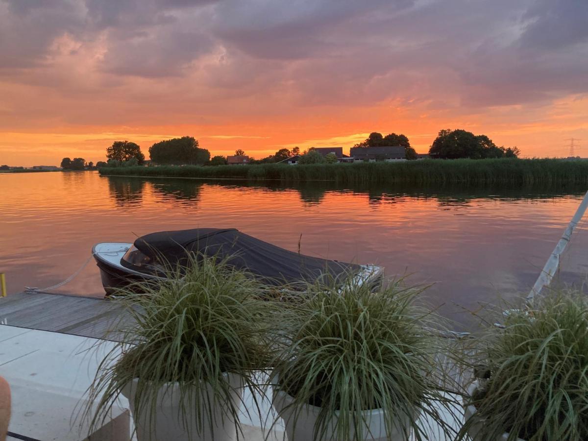 B&B Ganzendiep Aan Het Water Grafhorst Extérieur photo